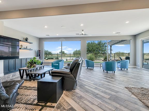 5th image of 59988 E Wren Cir