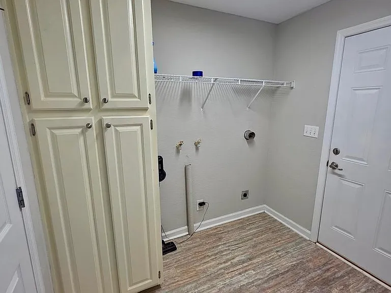 17439 Morgan Dr — Photo 29