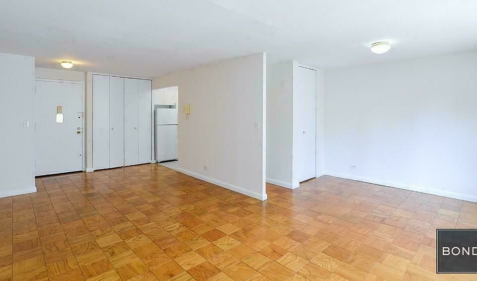 1st image of 1470 1st Ave APT 3D