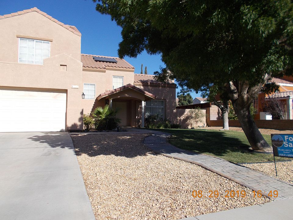 1st image of 36520 Clearwood Ct
