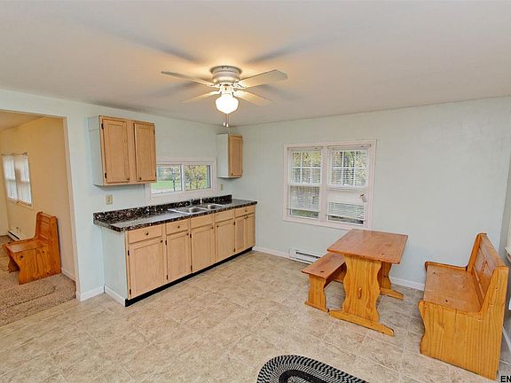 4th image of 104 Park Ave