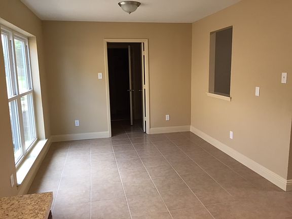 Large Breakfast Room