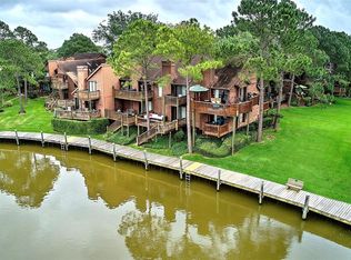 2402 Crows Nest Dr, League City, TX 77573