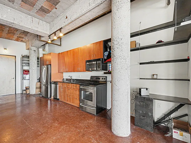 55 W Canfield St #302 — Photo 14