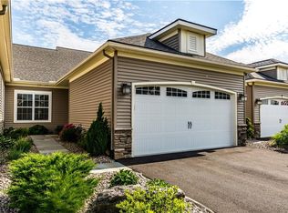 179 Avriel Dr, Fayetteville, NY 13066