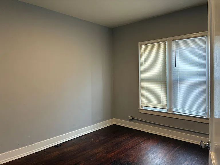 648 S 37th St — Photo 13
