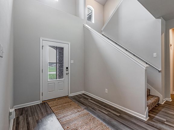 4th image of 234 Antigua Cir