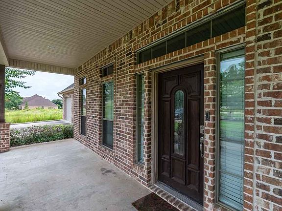 2nd image of 5445 Lexington Cir