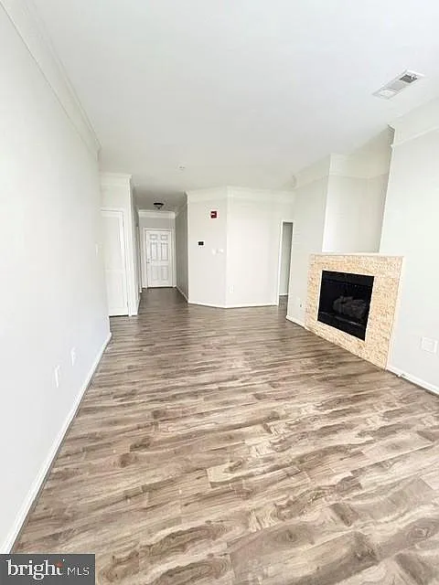 2 bed, 2.0 bath, 1326 sqft, $3,150 — Photo 3