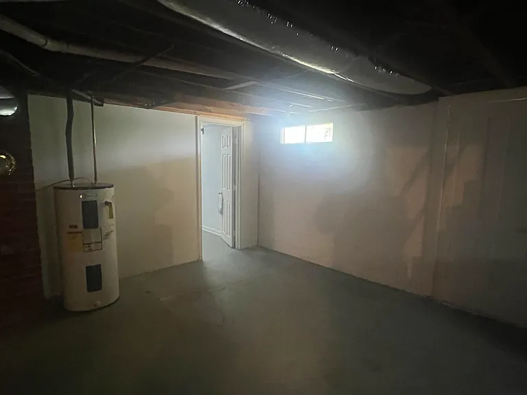 322 Marr St — Photo 13