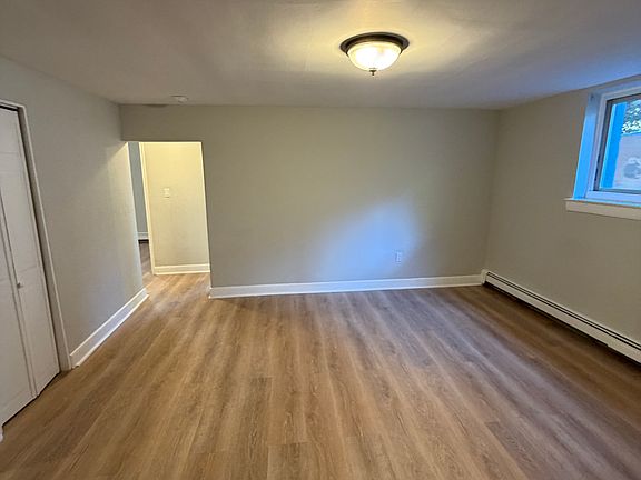 2nd image of 69 Chiswick Rd APT 1