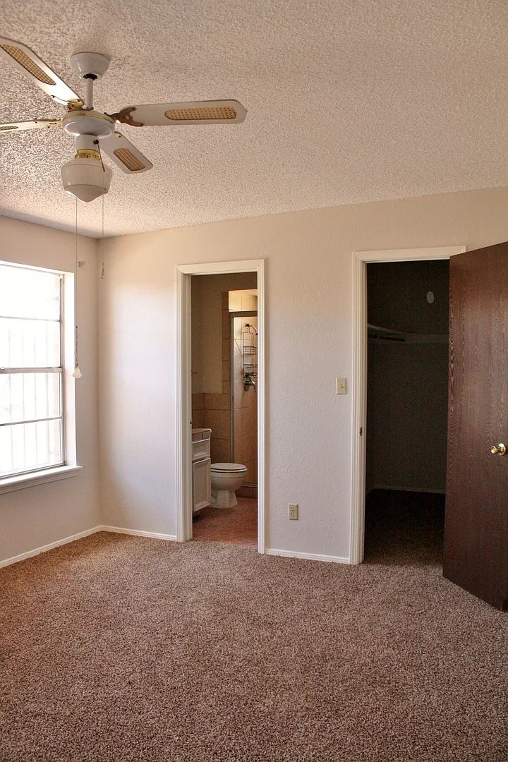 Beautiful Westside Home — Photo 4
