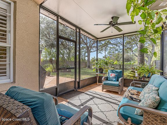 4th image of 3818 Saint Armens Cir