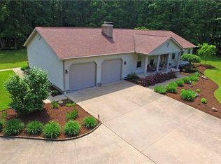 6972 Downs Rd NW, Bristolville, OH 44481