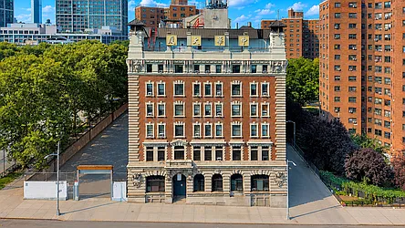167 Sands Street