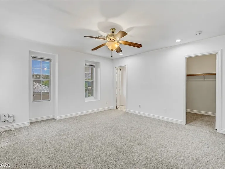 3034 Carbondale St — Photo 30