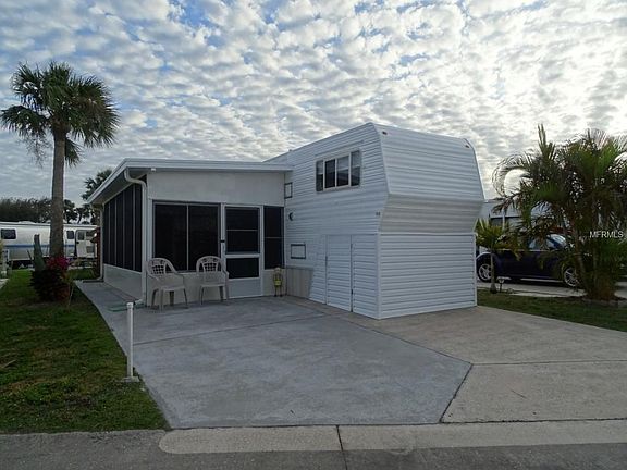 2nd image of 6570 SE 55th St
