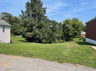 1135 Lawton St, Monongahela, PA