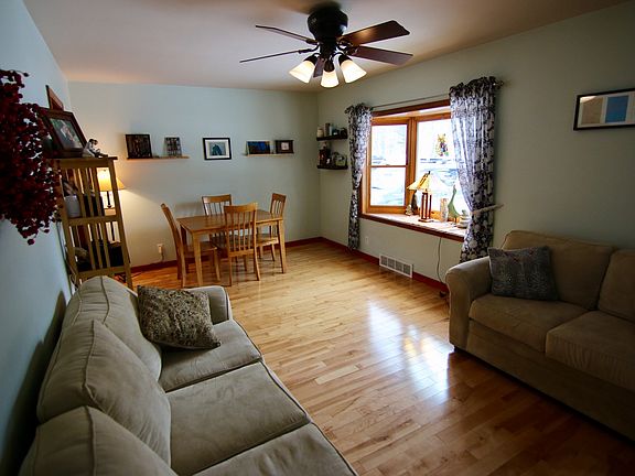 Living/ Dining