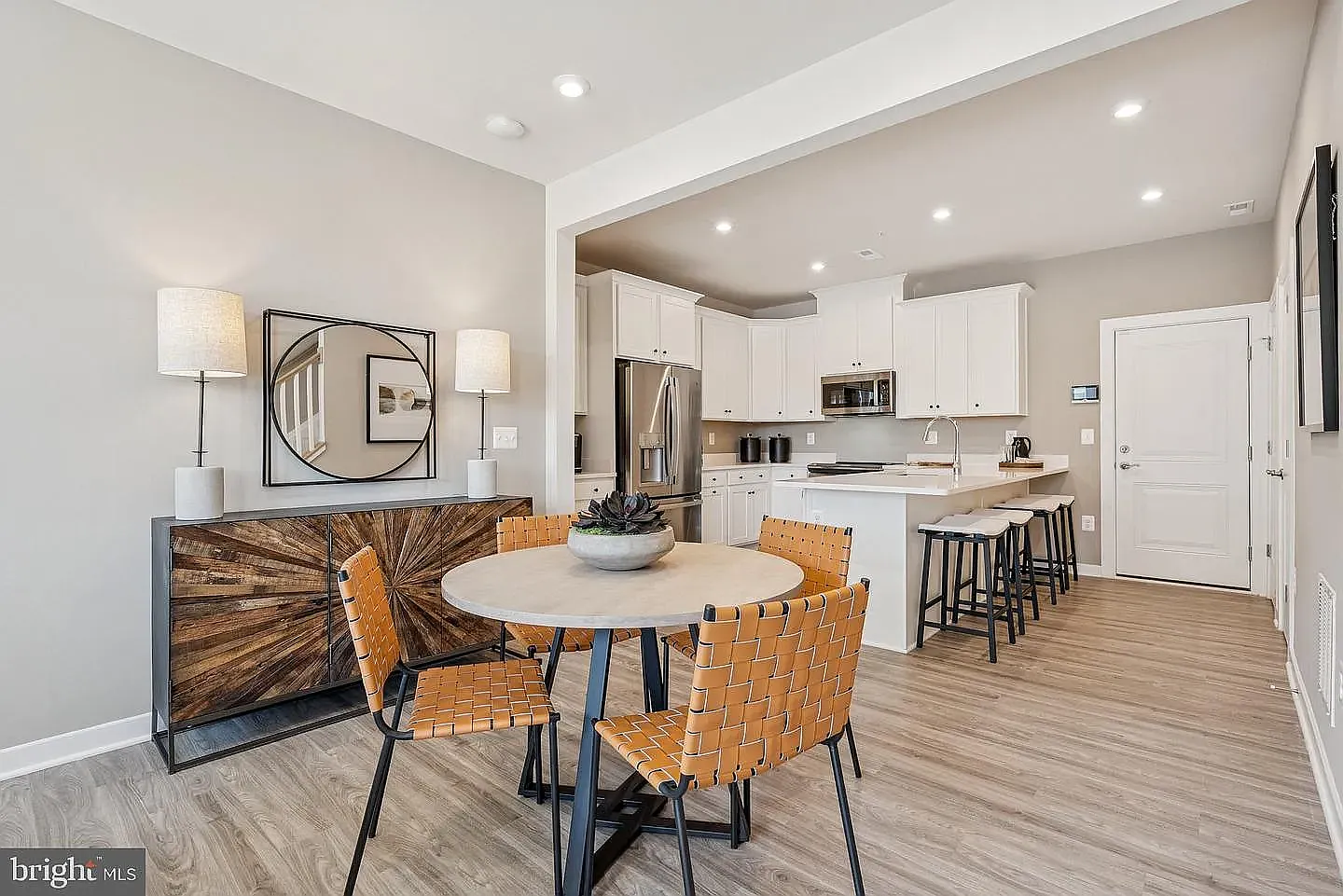2 bed, 2.5 bath, 1583 sqft, $3,250 — Photo 3