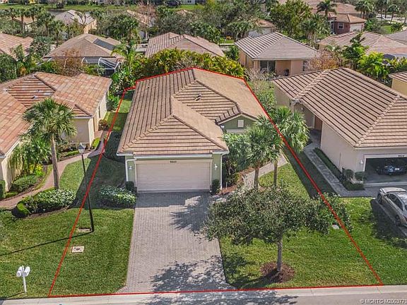 2nd image of 9840 SW Glenbrook Dr