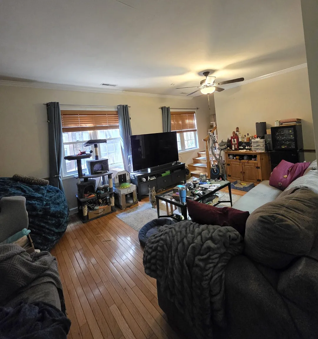 2 bed, 1170 sqft, $3,200 — Photo 2