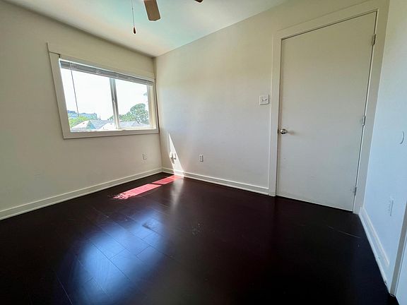 5th image of 1725 Delachaise St APT 307