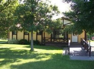 38504 228th St, Wessington Springs, SD 57382