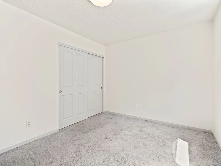 8950 N Kellogg St #15 — Photo 8