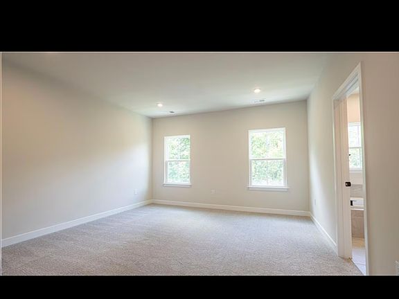 5th image of 961 Woods Chapel Rd