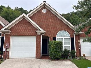 126 Hayesbury Ct, Pelham, AL 35124