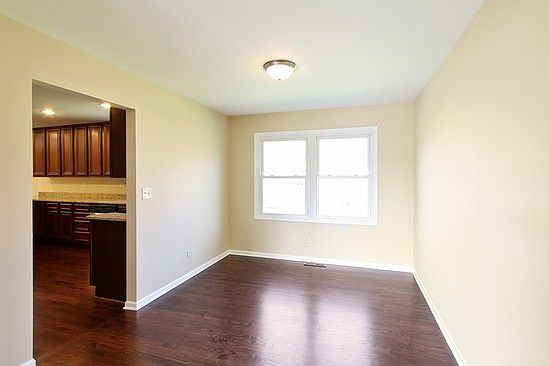 5th image of 1914 N High Grove Ln
