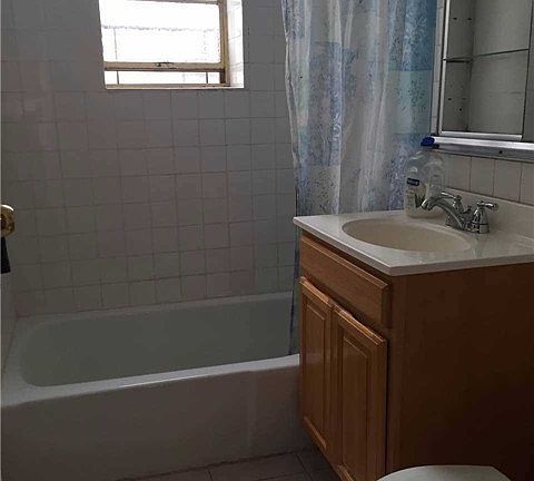 4th image of 14215 Franklin Ave #6B