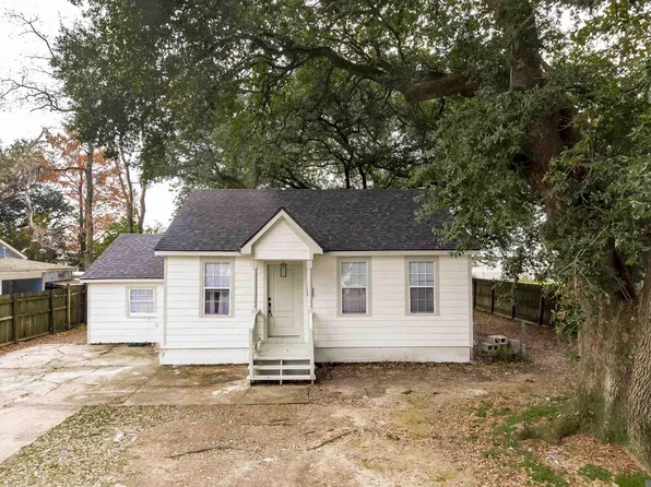 4510 Glen Oaks Dr, Baton Rouge, LA 70811