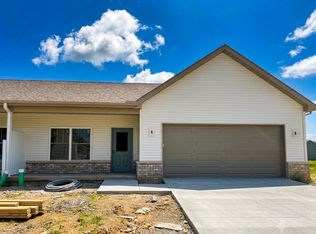 909 Mallard Way, Washington, IL 61571