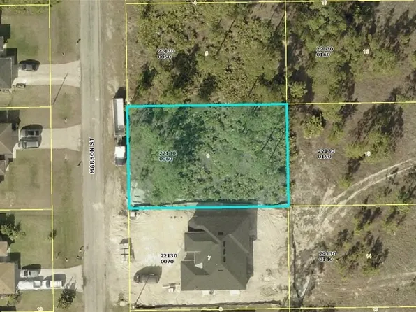 1822 Marson St, Lehigh Acres, FL 33972