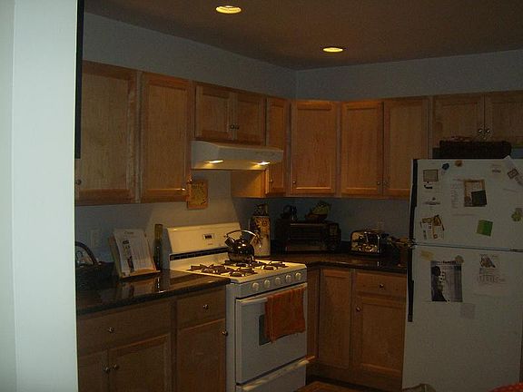 4th image of 56 Prentiss St #1