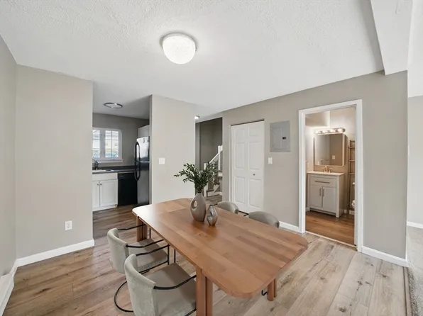 741 Washington St APT 6, South Easton, MA 02375