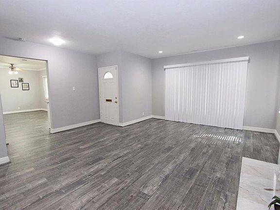 3rd image of 1525 Brayton Ave