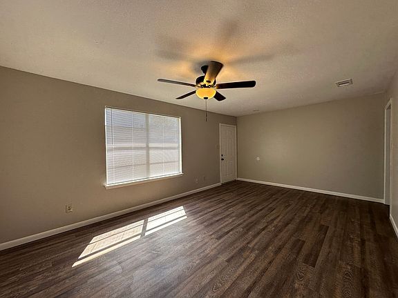 2nd image of 7300 Sanger Ave APT B