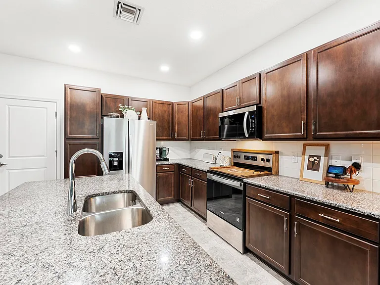 16417 Mirabell Manor Ln — Photo 10