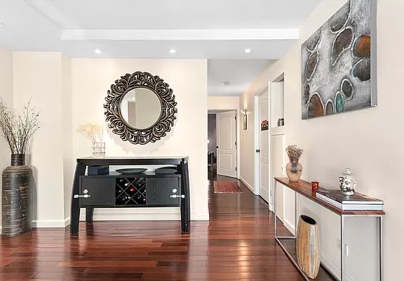 4th image of 300 E 59th St #404/5
