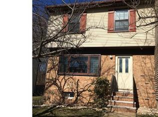 62 Corona Ct, Old Bridge, NJ 08857