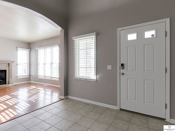 3rd image of 14616 Stone Ave