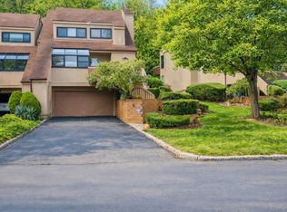 6 John Bean Court, Port Washington, NY 11050