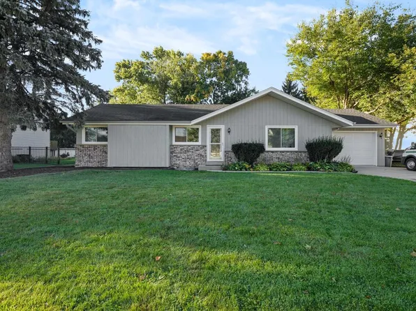 635 Aber DRIVE, Waterford, WI 53185