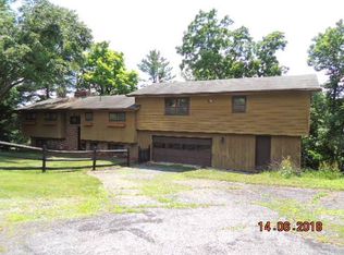 678 Cardinal Dr, Pulaski, VA 24301