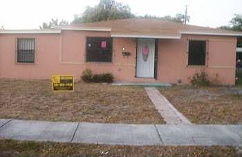 2nd image of 515 NW 135th St