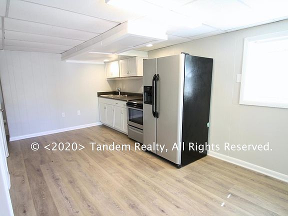 1924 Berkshire Dr B (4)_04032020