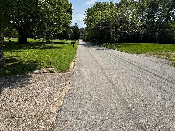 4th image of 184 McKee Rd